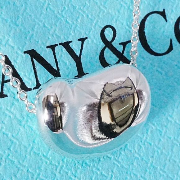 Tiffany & Co Bean Silver Necklace 25-162s - Picture 3 of 8